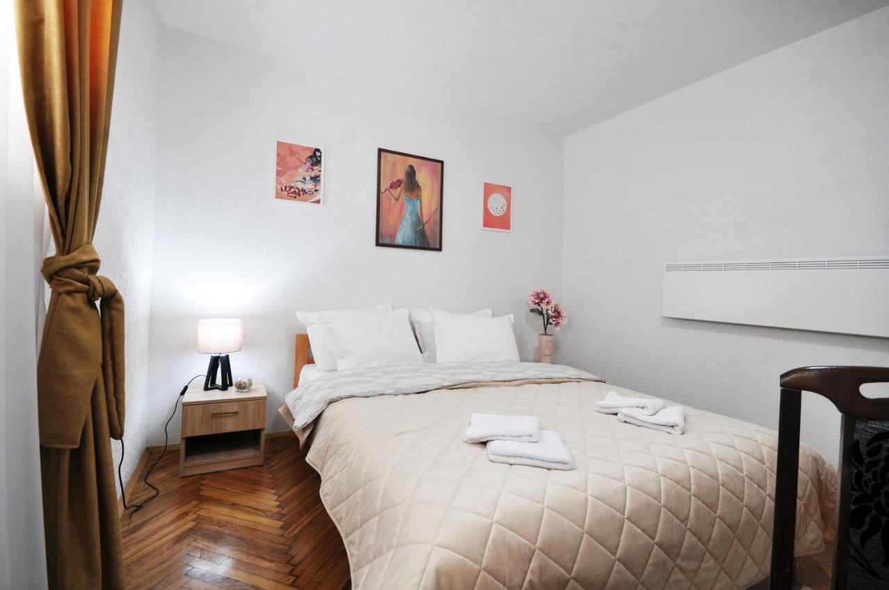 Stil Park Apartmani Vrnjačka Banja Buitenkant foto