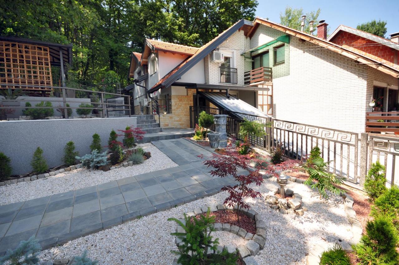 Stil Park Apartmani Vrnjačka Banja Buitenkant foto