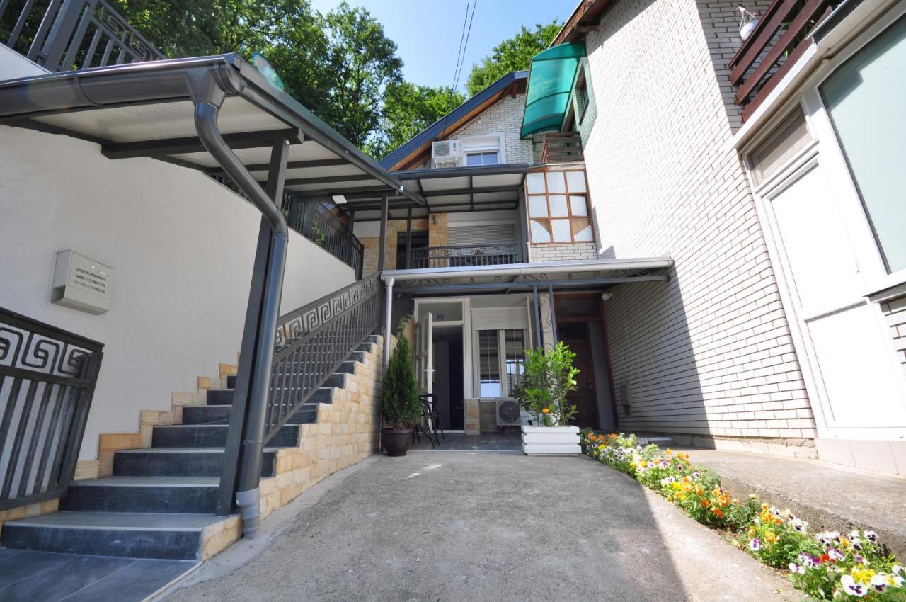 Stil Park Apartmani Vrnjačka Banja Buitenkant foto