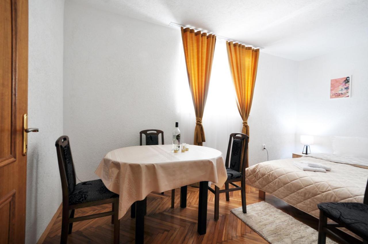 Stil Park Apartmani Vrnjačka Banja Buitenkant foto