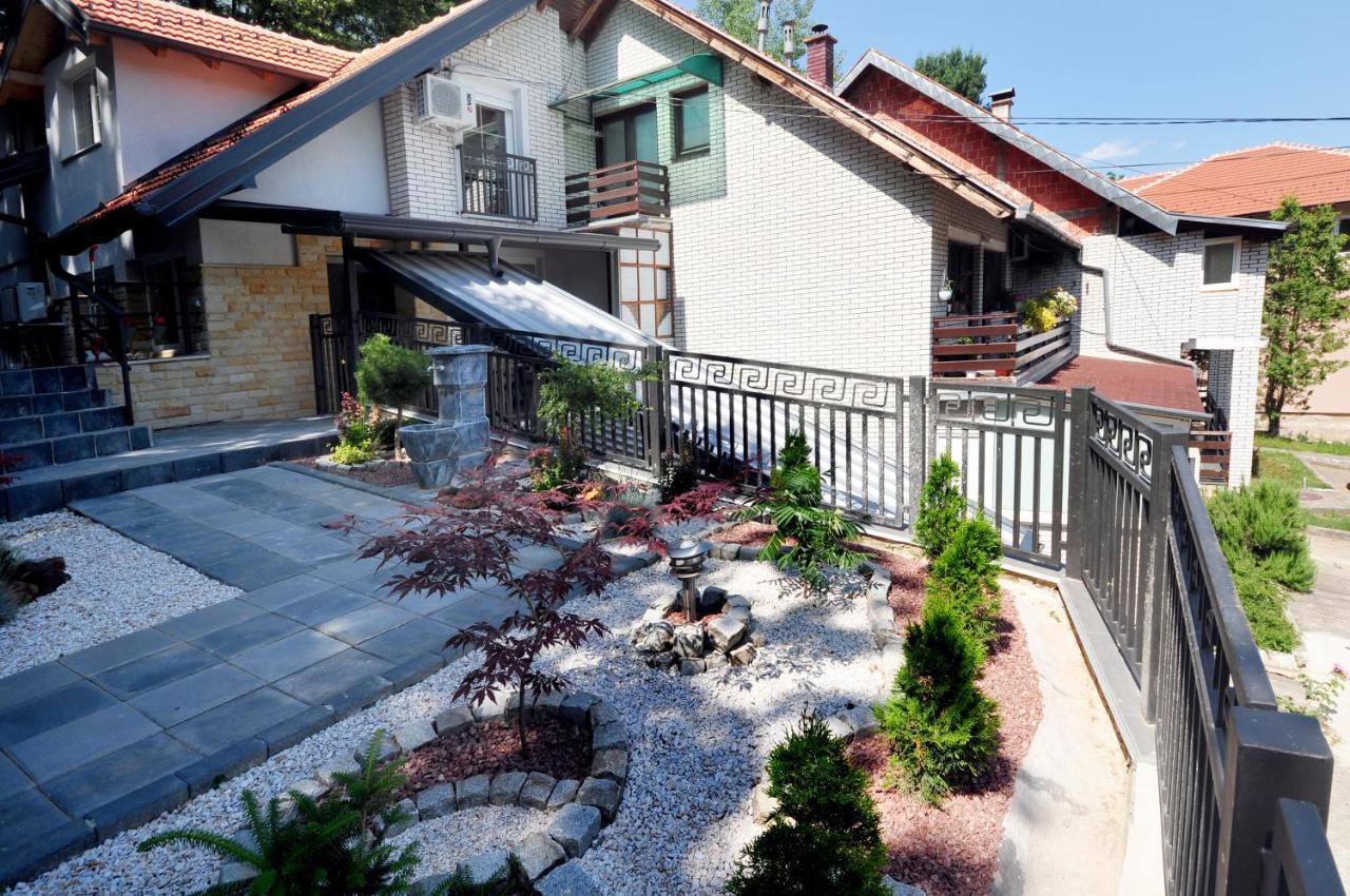 Stil Park Apartmani Vrnjačka Banja Buitenkant foto