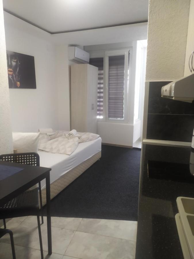 Stil Park Apartmani Vrnjačka Banja Buitenkant foto